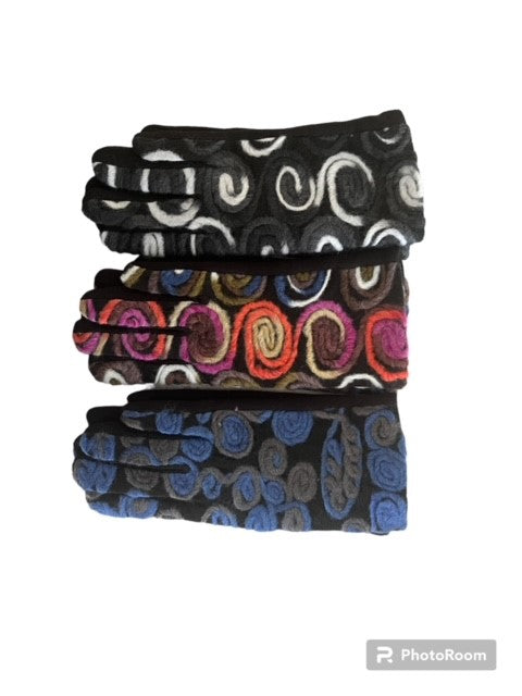 Three-Pack Circle Tapestry Gloves